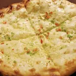 ガリックチーズナンgarlic cheese Nan（Satkar）