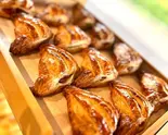 【大人気商品】レッドアップルシナモンパイ Red Apple Cinnamon Pie（Manhattan Bakery ＆ Wine bar）