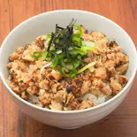 ミニ刻みチャーシュー丼（台湾まぜそば やす田）