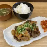 ホルモン焼き弁当（ホルモンうどん さくら）
