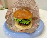 アボカドバーガー（Kako’s MALASADA CAFE）