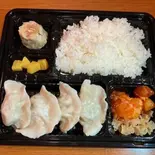 水餃子・海老のチリソース・シューマイお弁当（蓮香園 新館）