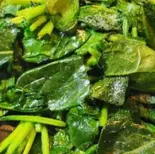 ほうれん草ニンニク炒めSpanish garlic itame（プラシッダタージ上野毛店）