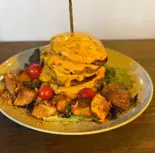 SP黒毛和牛チーズハンバーグ500gとほくほくポテトフライ（カフェセクレト）