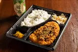 台湾とんかつ弁当(神保町 餃子小龍包)
