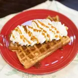アメリカンワッフル・クリーム(手造りデザートのカフェ ヒュッゲ cafe&studio Hygge)