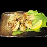 鶏もも肉の塩ガーリック(焼鶏屋 太陽と大地)