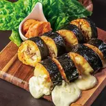 チーズタッカルビキンパ Cheese Dak Galbi Cheese Gimbap(ヤンニョムチキン&チーズキンパ梨泰院トンバンキンパ博多店)