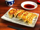 自家製ジャンボ餃子 Homemade Jumbo Gyoza Dumplings（関内景記）