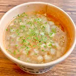 たっぷり具材のコンソメスープ（手作りカフェごはん。Cafe Karanos[カラノス]）