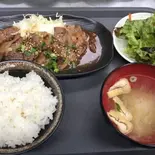 牛カルビ焼き定食(居酒屋福盛)