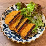 紅芋コロッケ（隠れすぎな居酒屋食堂 てぃーち）