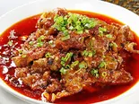 牛肉の四川風麻辣煮込み:水煮牛肉（四川中華料理 - 東方紅）