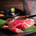 尾崎牛の赤身ステーキ【100g】(うに小屋 高田馬場店)