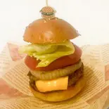 ハラペーニョチーズバーガー（Burger＆Bar Rare）