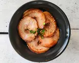炙りチャーシュー丼 broil pork on the rice（東京ねばとろ.都立大学駅前店 とろろ昆布汁とねばとろ丼 tokyo neba-toro bowl）