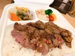 アンガス牛の肩ロースステーキ弁当(ろこぼうず)