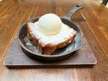 鉄板フレンチトースト 《プレーン》 ＆バニラアイス（コーデュロイカフェ 大名店）