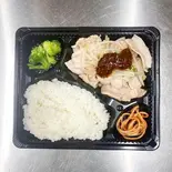 ニラ辛炒め弁当（お弁当 千昇）