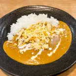 たっぷりチーズカレー弁当(Milk Curry & Bar Bite)