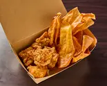 にんにくザンギバスケット(さつまいもチップス)（なるとキッチン荻窪店）