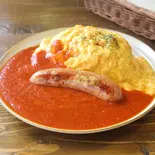 でっかいソーセージトマトオムライス(オムライス専門店リトルヤミー)