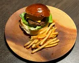 梶屋牛ハンバーガーセット(ポテト付き)（焼肉KAJIYA）