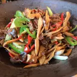 鶏の砂肝ピリ辛炒め(中華料理錦楽軒)