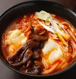 スンドゥブチゲ牛カルビチーズうどん（匠のうどん 彩屋 芝浦店）