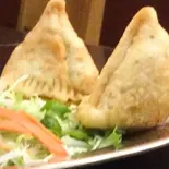 サモサ 2P/Samosa 2P（インドネパールレストランカリスマ神戸湊川店）