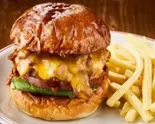 CHILI CHEESE（CHUNK BURGER STAND）