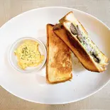牛ハラミステーキグリルドチーズサンド(マスタードオニオン付き)(スープとグリルドチーズサンドのフェリチタ)