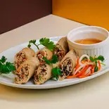 揚げ春巻き(2本)FRIED SPRING ROLL（バインミーシンチャオ 亀有店）