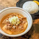 もつ煮込み豆腐弁当(もつ焼き 大阪屋)