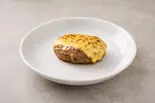 ハンバーグ＆炙りチーズ（肉オムライス専門店 肉とたまご日本橋店）