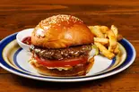テリヤキバーガー＆ポテトフライ TERIYAKI BURGER＆FRENCH FRIES（Dining Bar JAM）