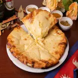 チーズナン Cheese Nan（Buddha Kitchen Osaka）