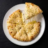 チーズナン Cheese Nan(SAMOSA Family Restaurant and Bar)