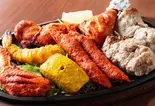 タンドリー盛り合わせ tandoori mix grill（インド料理＆バー サッカール）