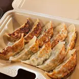 浜松焼き餃子 Hamamatsu grilled gyoza（【静岡おでん×浜松餃子×富士宮焼きそば】ハナクラ三鷹店 hanakura mitakaten）