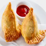 スパイシーカレーコロッケ Samosa 2P(ASIAN DINING SAINO)