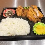 ポーク＆チキンW弁当（CLOVER）