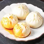郭さんのMIX包子(豚、火鍋1つずつ)Chinese steamed bun (pork&beef)(ホルモン焼きそば おとうちゃん 黄金町店)