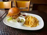チキンバーガー（URAYASU Diner）