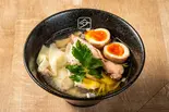 【塩】特製鶏の中華そば（KITCHEN TAKANO）