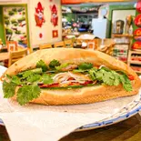 BÁNH MỲ ĐẶC BIỆT・スペシャルバインミー（ベト街-PHOVIET）