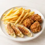 スペシャルオファー フライドポテト + 唐揚げ3個 + 餃子3個(HALAL KAREMEN KING)