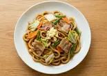 にんにく醤油焼うどん（Food Bar Acci）