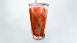 ストロベリーラッシー (Strawberry Lassi)（インドネパールレストランタージマハル(新大阪)）