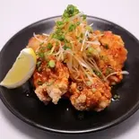名物唐揚げ（釜焼鳥本舗おやひなや梅田阪急東通り店）